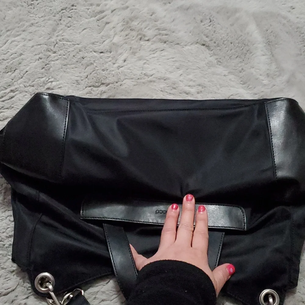 Ecco black nylon material shoulder bag
